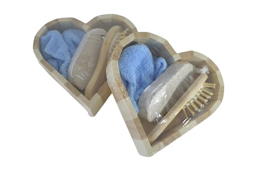 SET UTENSILLOS DE BAÑO CORAZON 4 PIEZAS